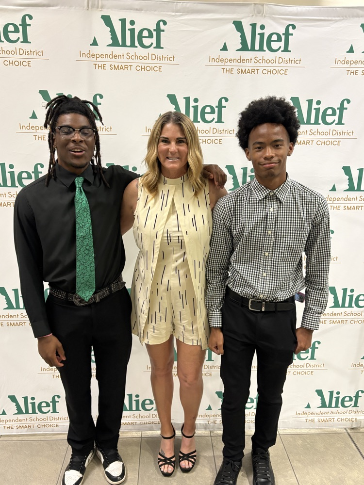 🏅 Tonight, Alief ISD proudly recognized our Mighty Ram scholar athletes and UIL State Qualifiers at the Board Meeting! 💙🐏 📸 Photo Credit: Coach Lantz #RamNation #LeadTheWay