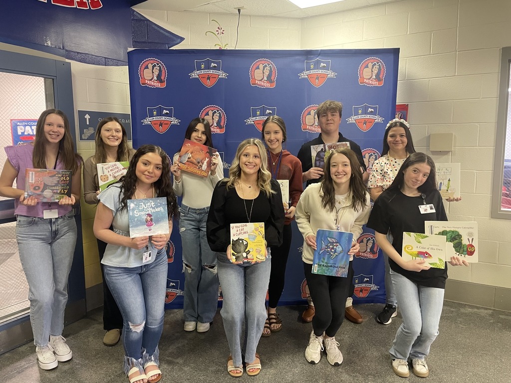 HS students read to PC students