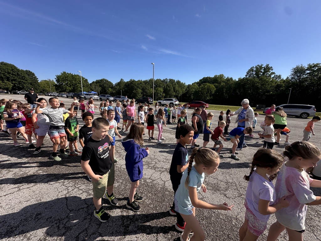 K/1 Field Day, & 2/3 Beach Day