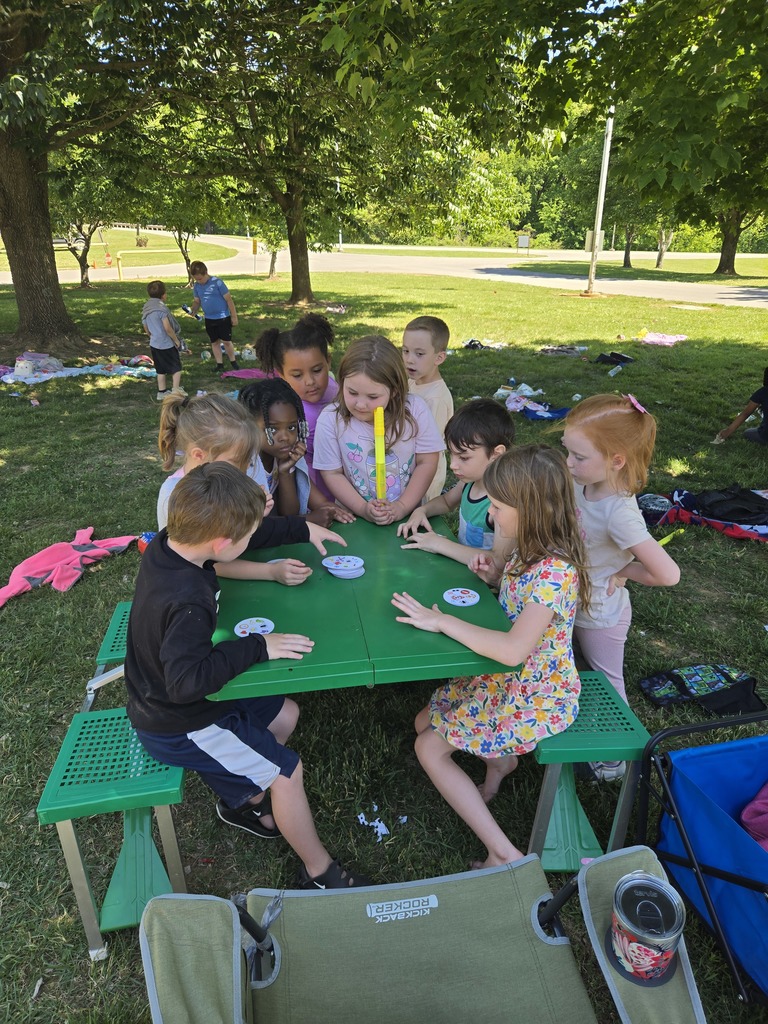 2/3 Field Day, & K/1 Beach Day