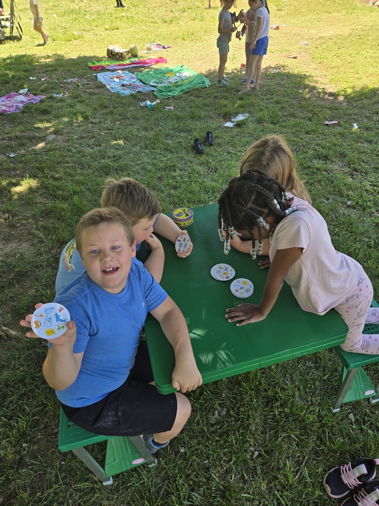 2/3 Field Day, & K/1 Beach Day