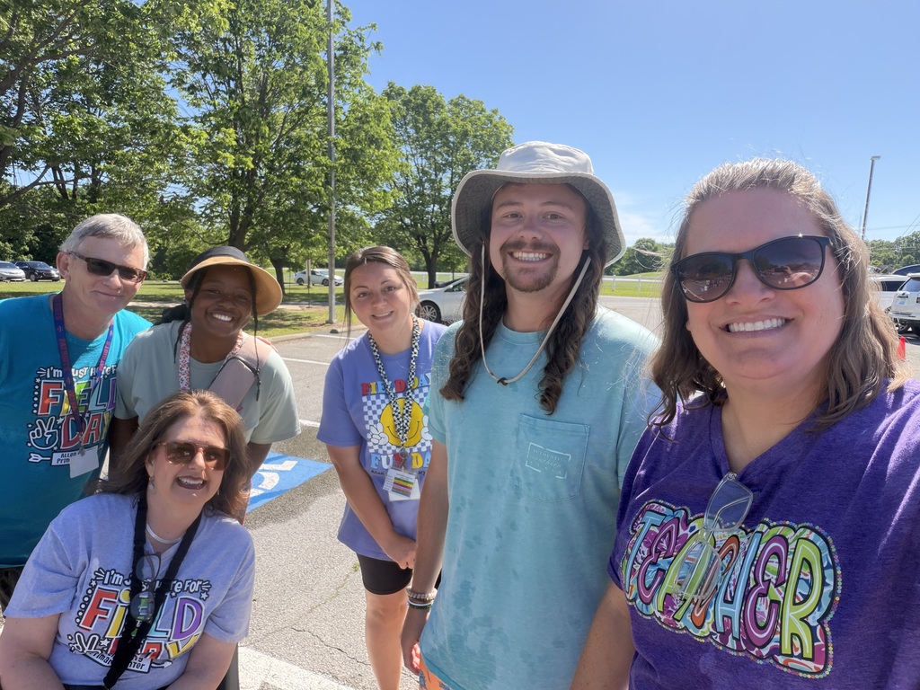 2/3 Field Day, & K/1 Beach Day