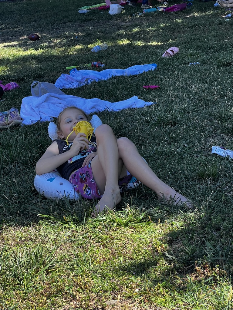 2/3 Field Day, & K/1 Beach Day