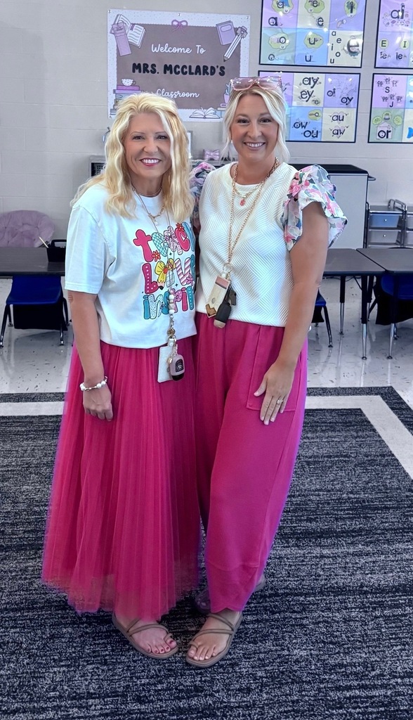 Do it for Dolly - Staff Spirit Day