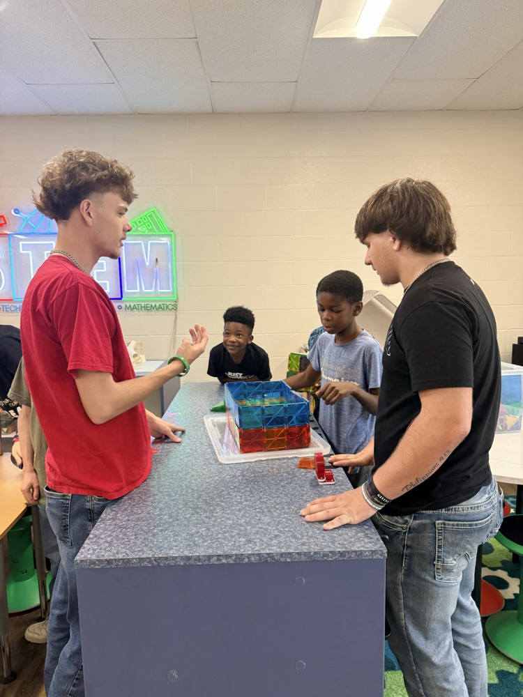 STEM HUB 8/28