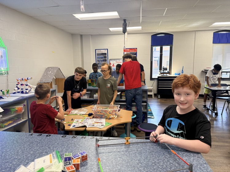 STEM HUB 8/28