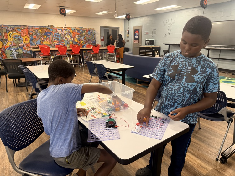 STEM HUB 8/28
