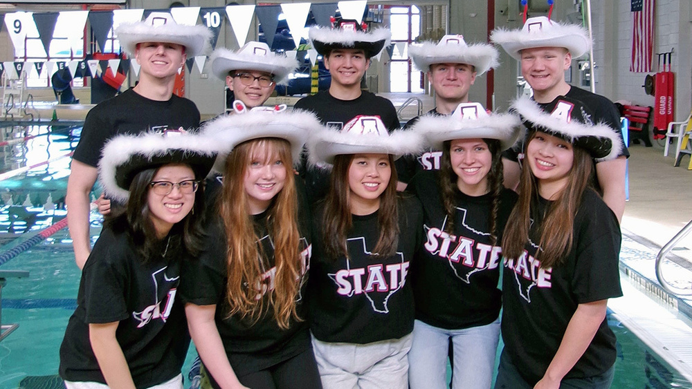 Group photo of Swimmers Competing at State