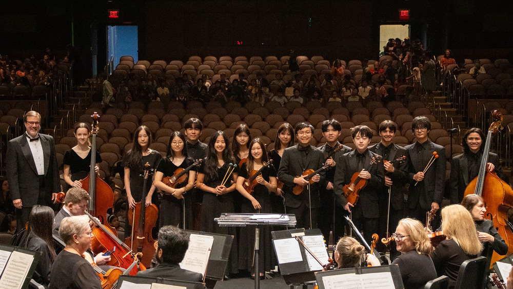 AHS Orchestra members perform with Allen Symphony for Fourth Graders