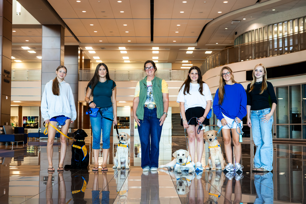 Allen FFA Students Raise Puppies with a Purpose
