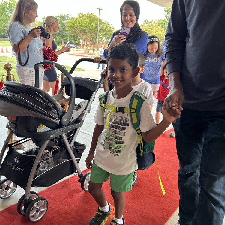 Kinder walks the red carpet!! 