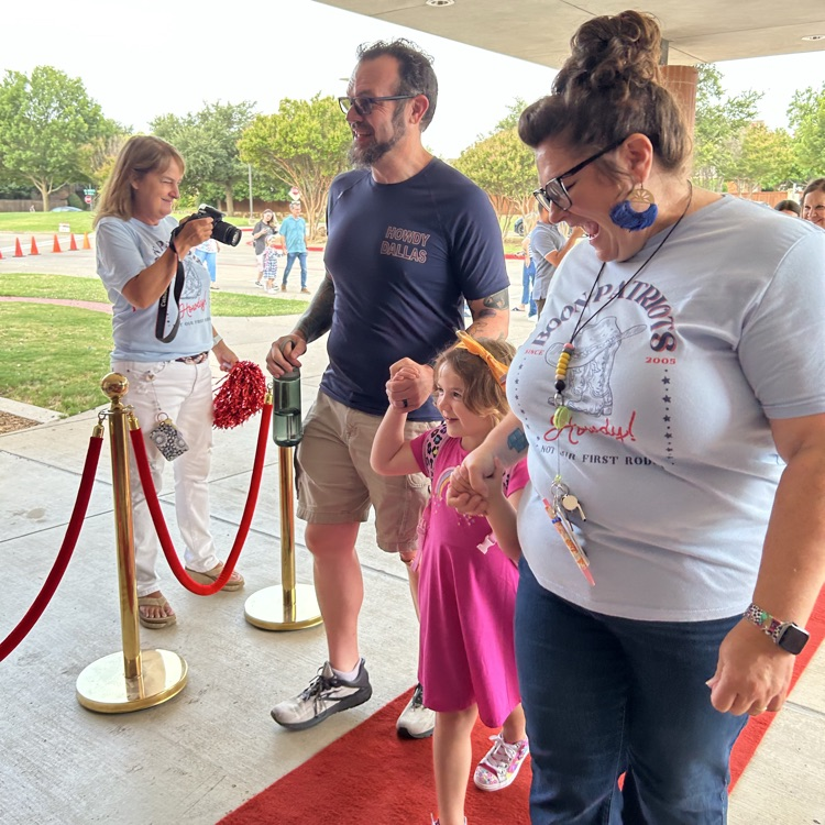 Kinder walks the red carpet!! 
