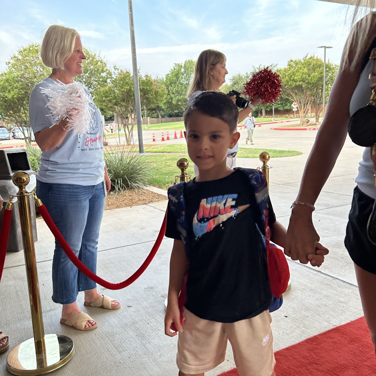 Kinder walks the red carpet!! 