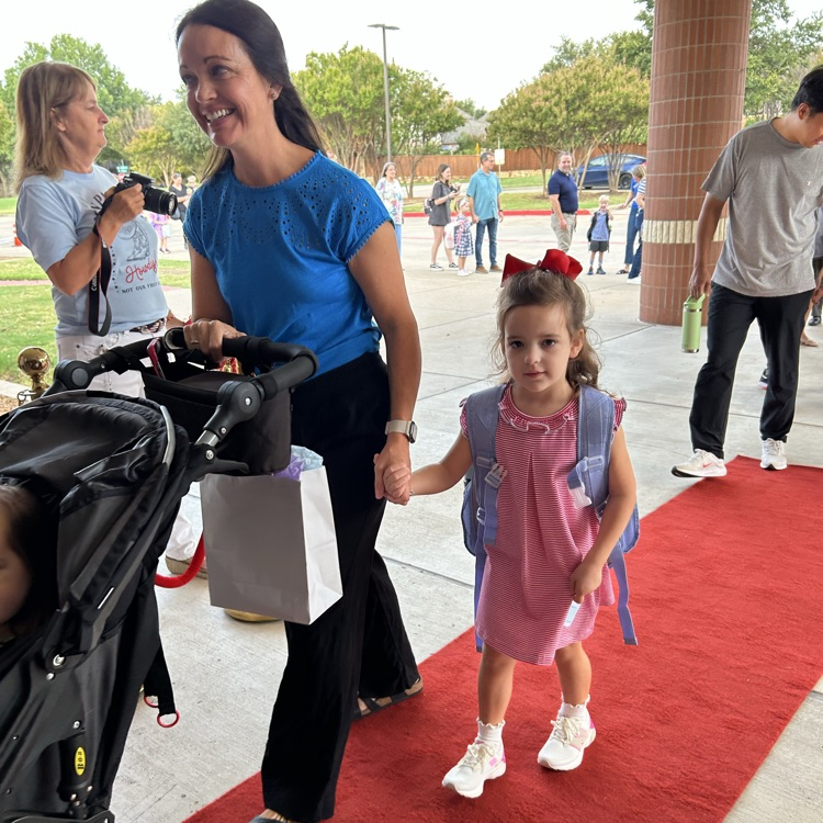 Kinder walks the red carpet!! 
