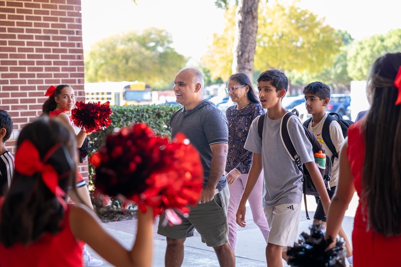 Photos of Meet the Teacher event at Curtis Middle School
