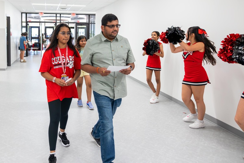 Photos of Meet the Teacher event at Curtis Middle School