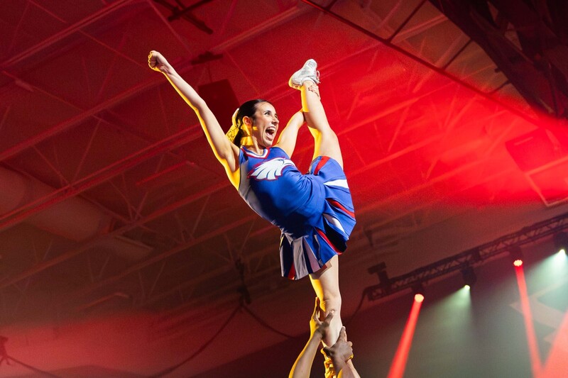 Allen High School Cheer Perform