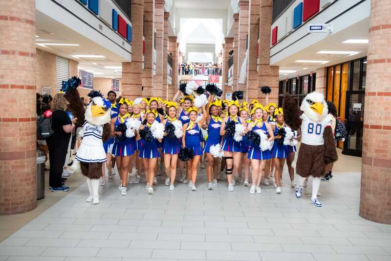 Allen High School Cheer Perform