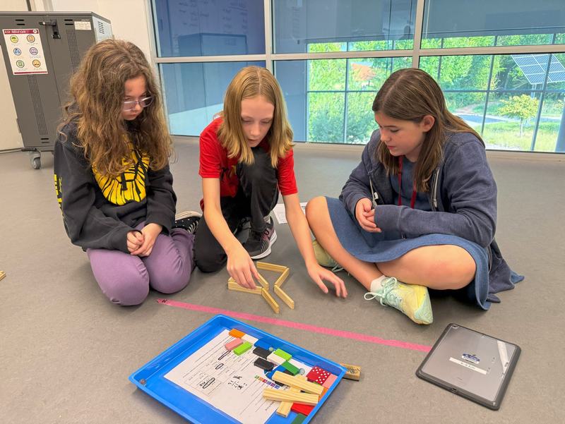 Allen ISD 6th graders use a Foundation for Allen Schools grant to create Earth Art at the STEAM Center, blending art and science.