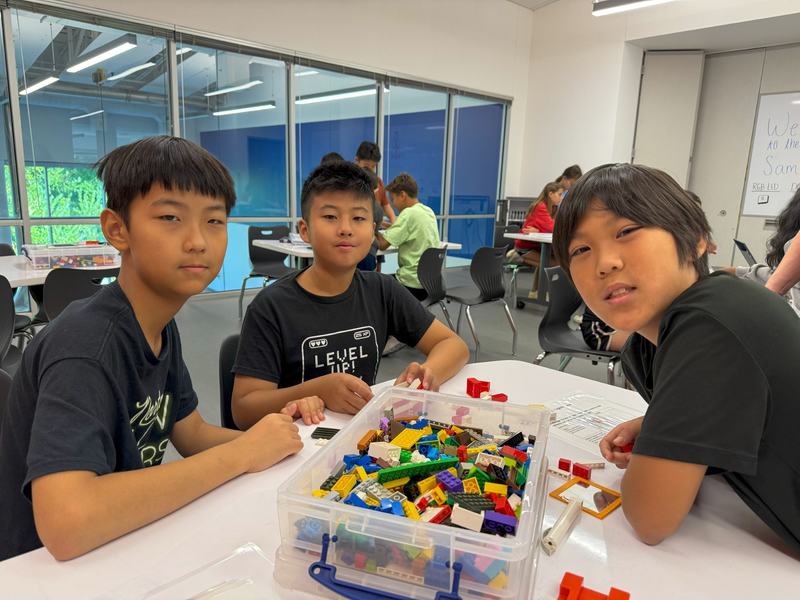 Allen ISD 6th graders use a Foundation for Allen Schools grant to create Earth Art at the STEAM Center, blending art and science.