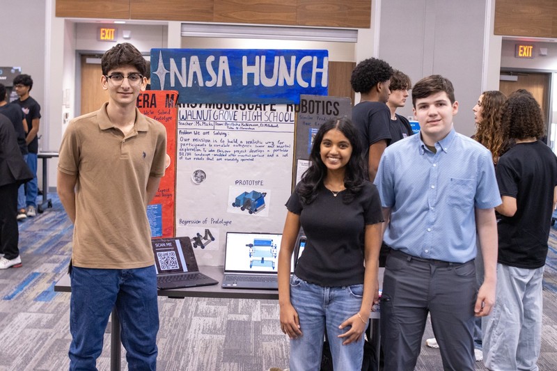 AHS students at NASA Hunch event