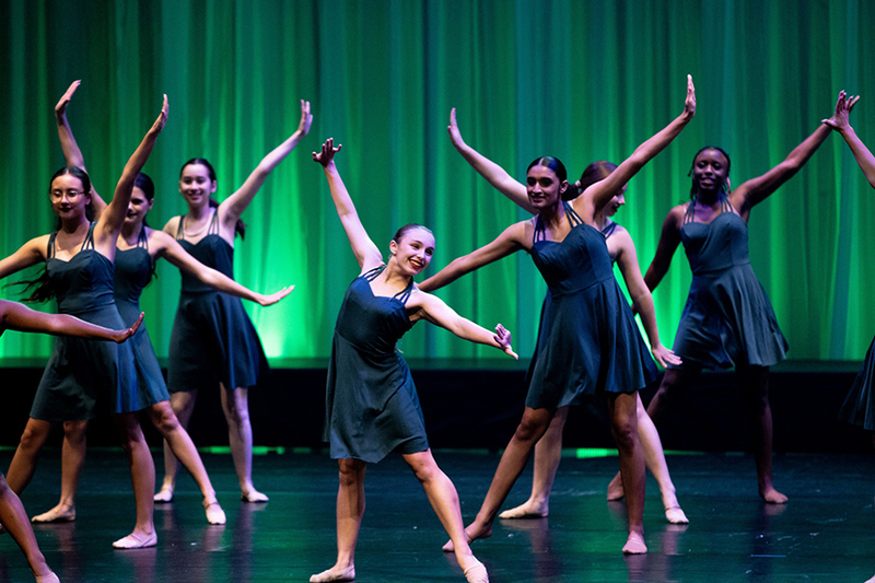 Tallenettes perform at winter show