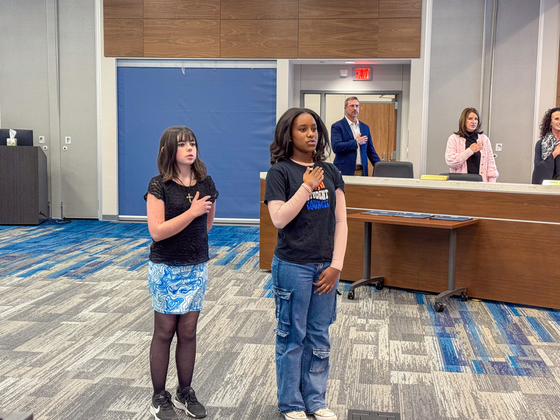 Boyd students lead Pledge of Allegiance
