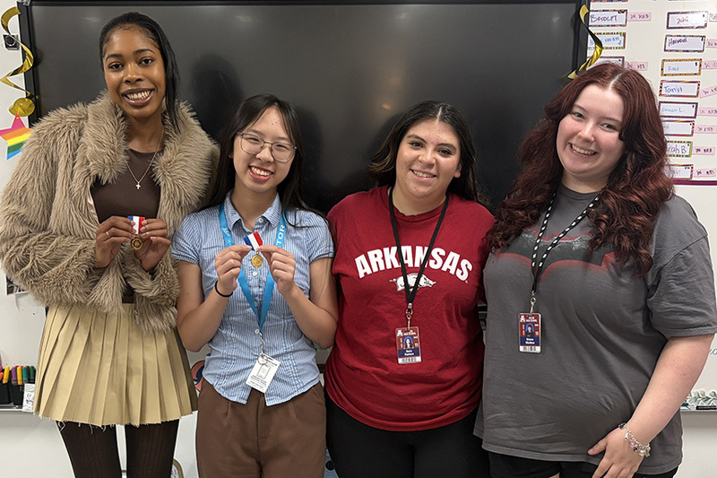 AHS Journalism Students win Recognition