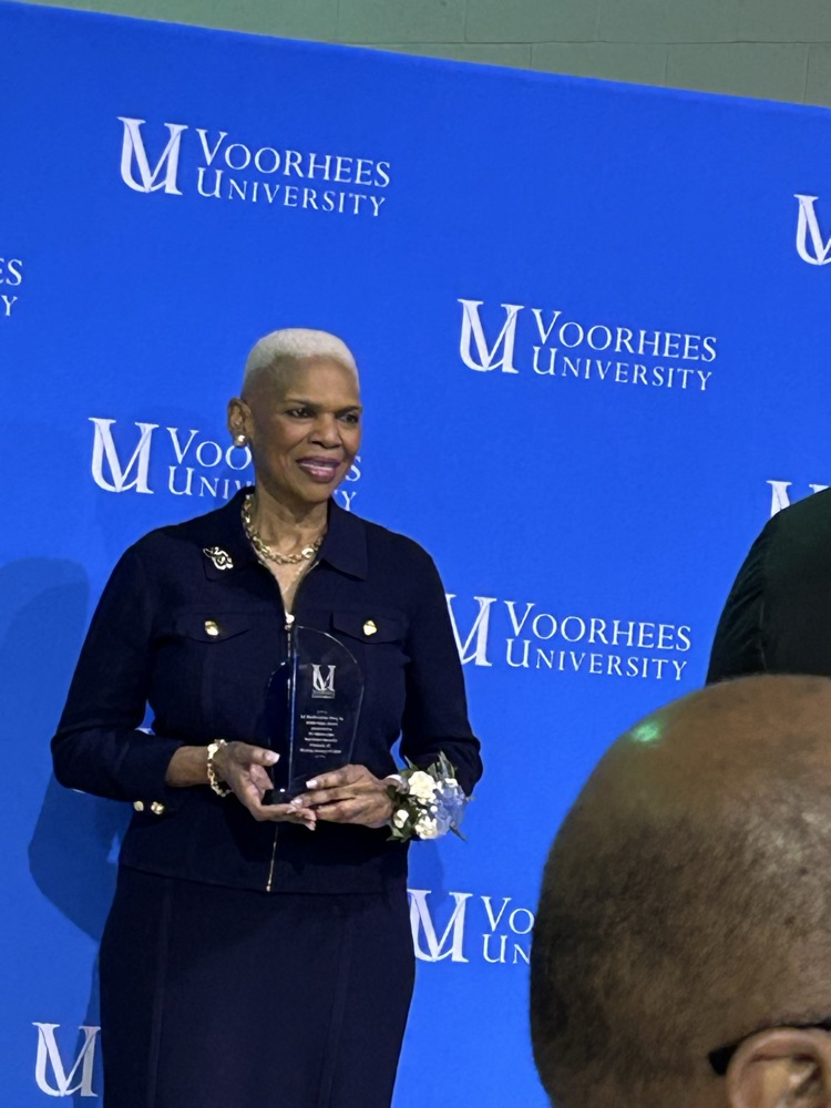 dr vallerie cave award