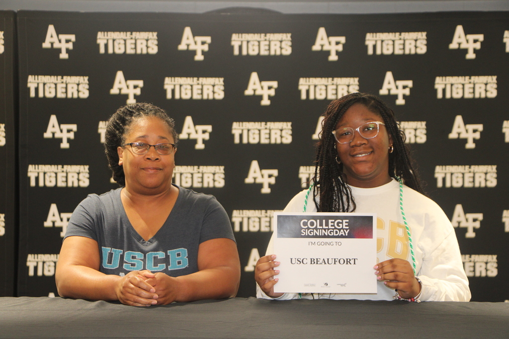 senior signing day