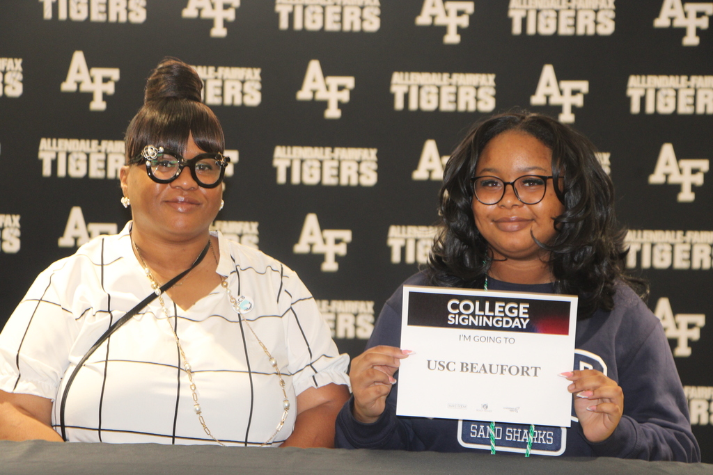 senior signing day