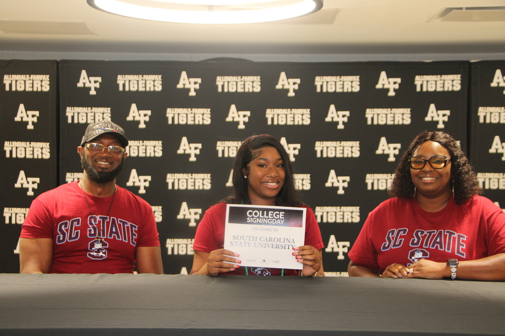 senior signing day