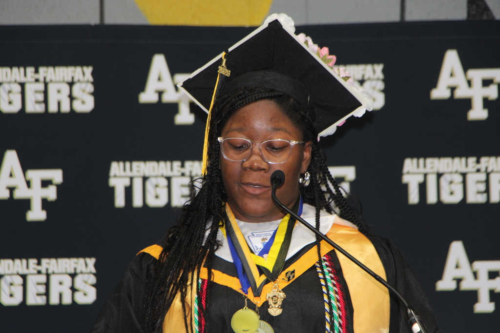 graduation speakers