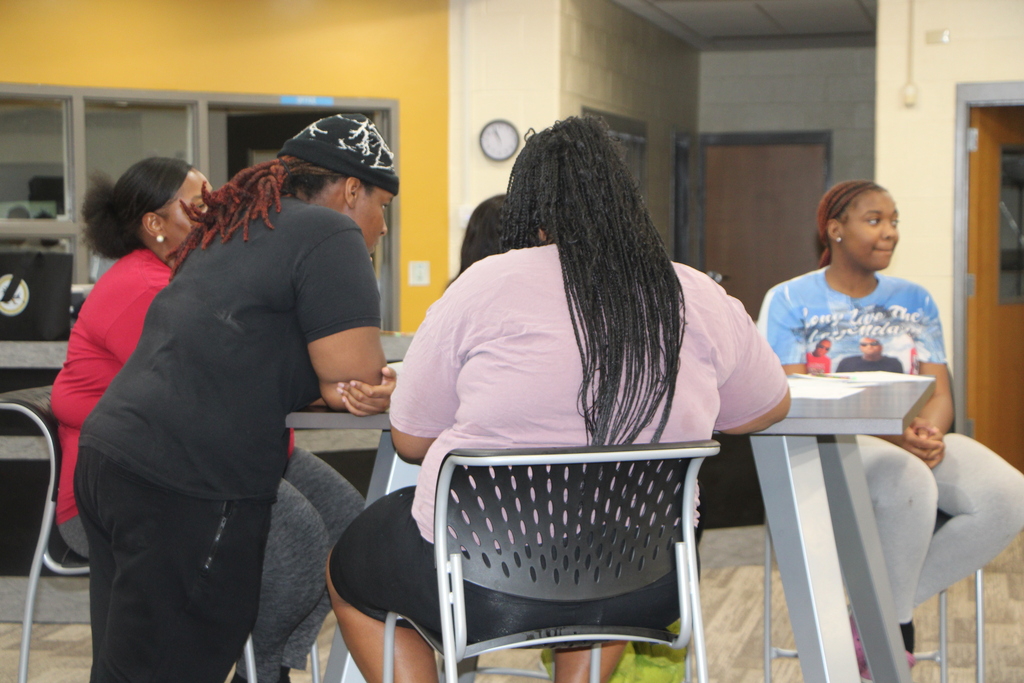 senior orientation back to school giveaway