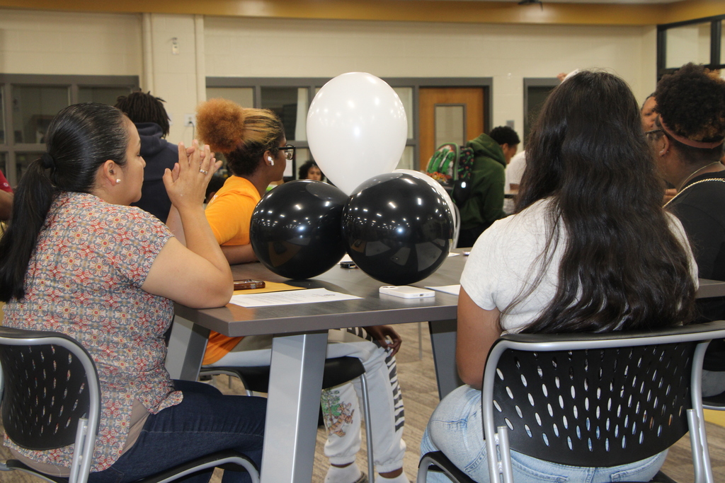 senior orientation back to school giveaway