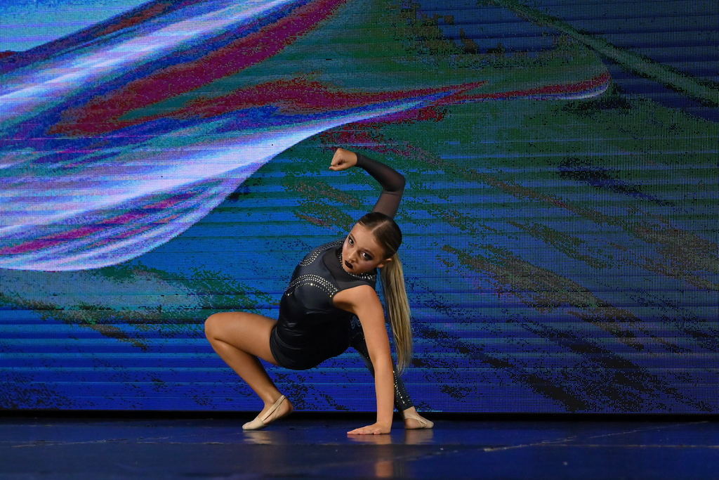 Alexandria on stage dancing