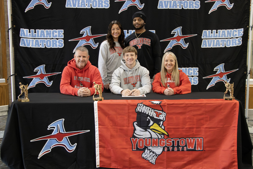 Bo Davis with his family