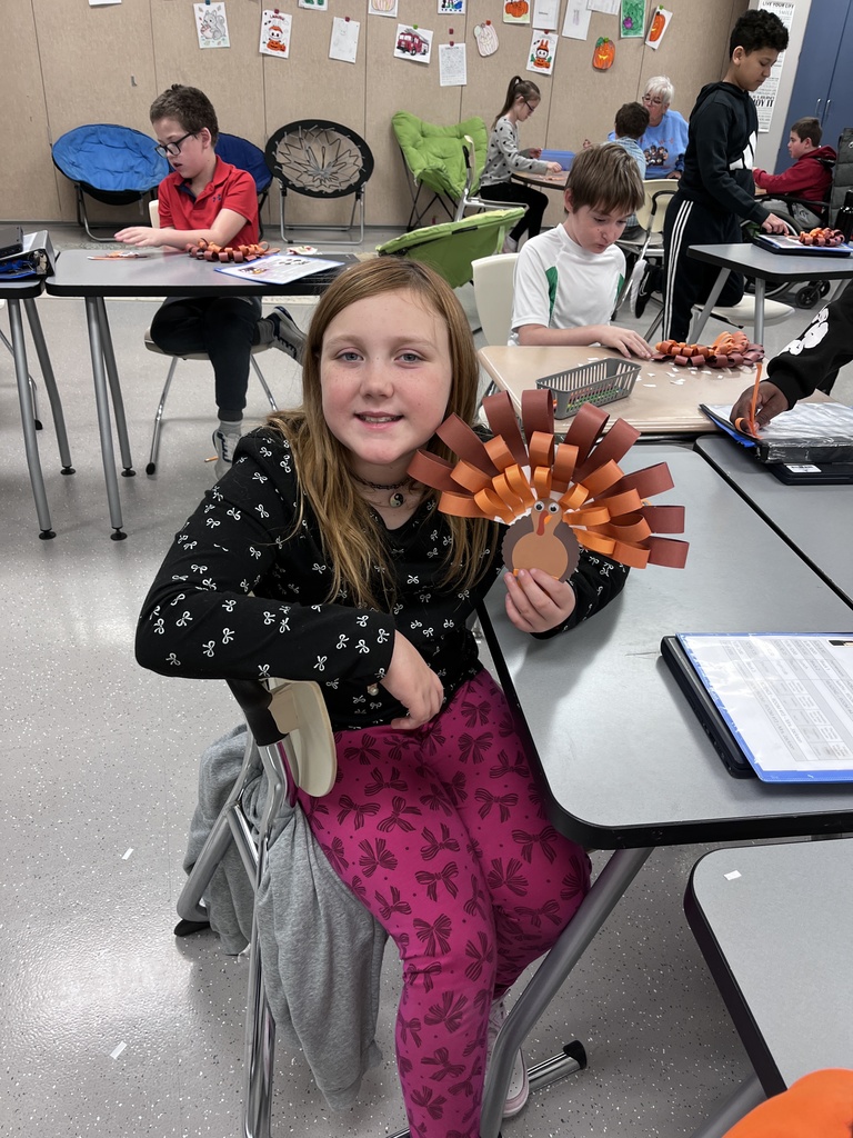 Students eating snacks