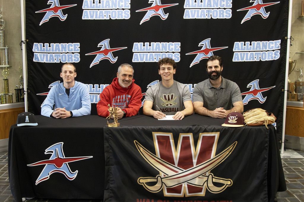 Lincoln with his coaches - Phillip Yarian, Jeff Graffice & Mark Pisanello