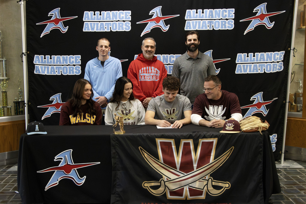 Lincoln while his family and coaches watch