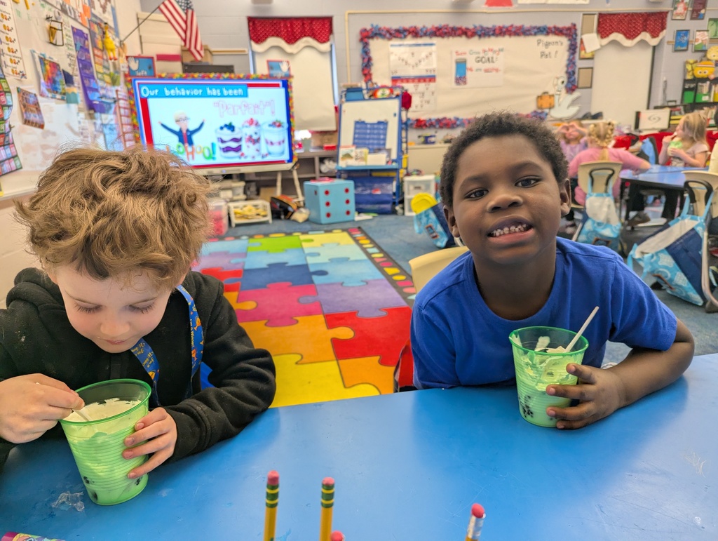 Two students eating their parfaits