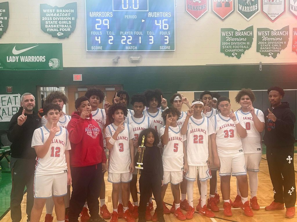 group picture of the 9th grade basketball team