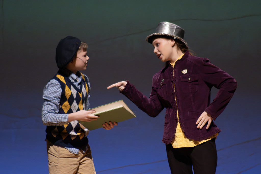 picture of two actors on stage