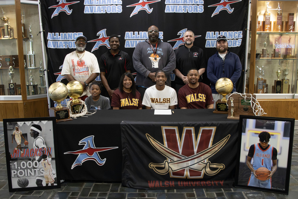 JR signing day pics