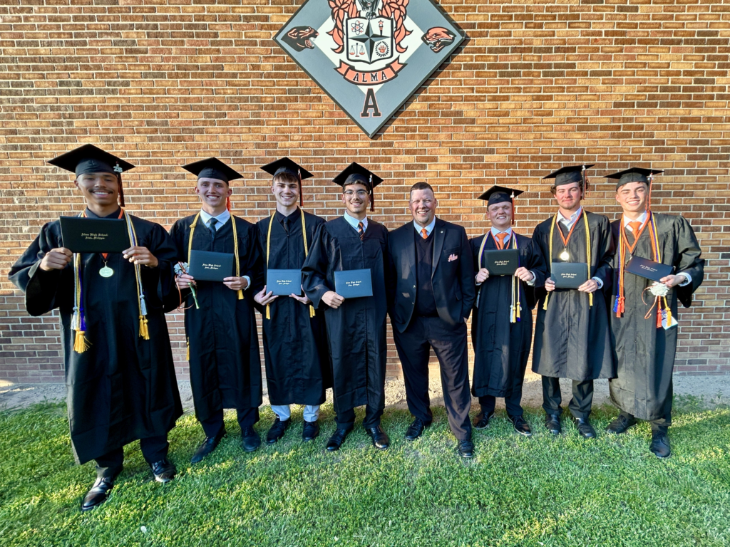 Basketball seniors