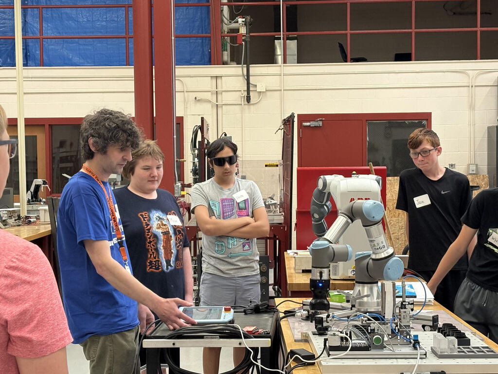 Students in Pre-engineering CTE summer camp