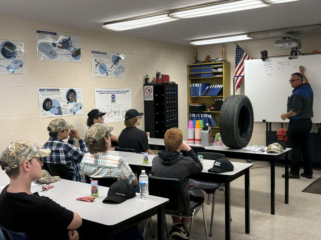 Students in Auto Tech CTE summer camp