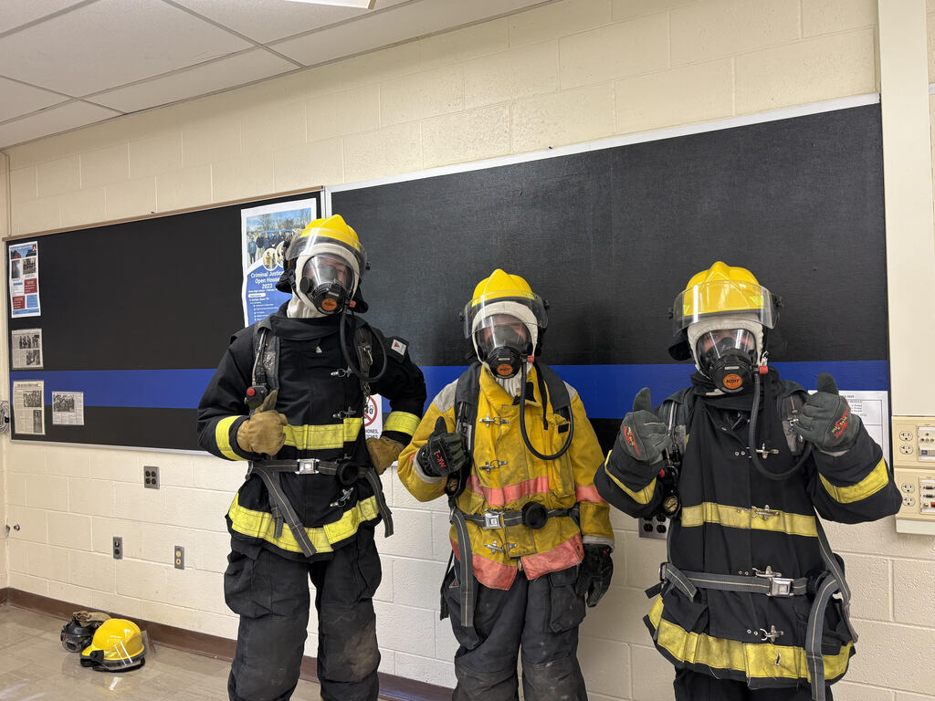 Firefighting students in gear (3)