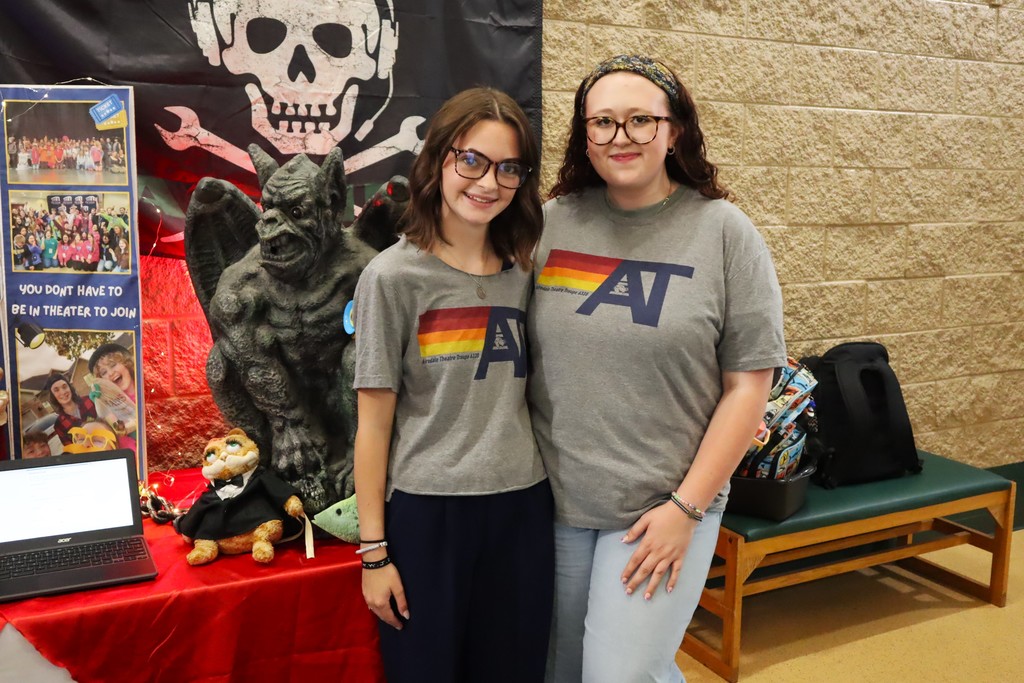 CLUB FAIR 10