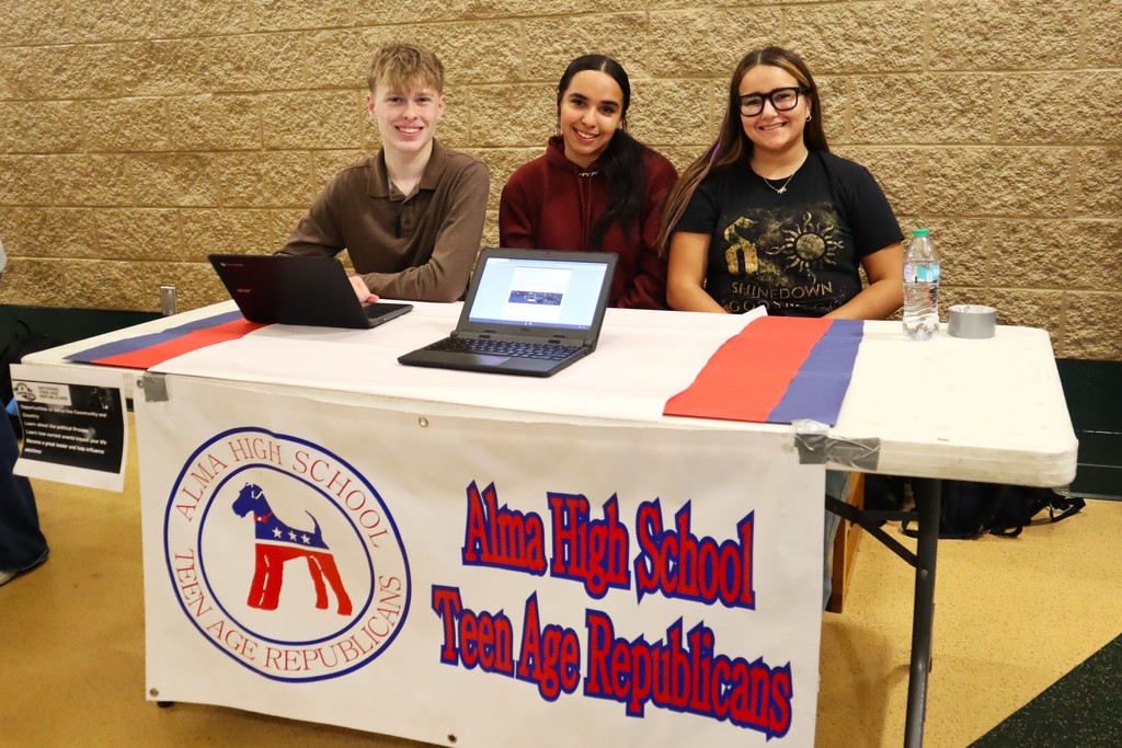 CLUB FAIR 6
